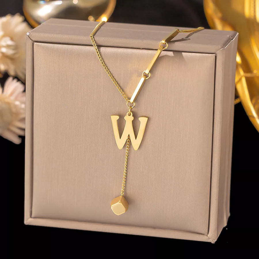 18K Gold-Plated Letter Pendant Necklace Style W / onesize Apparel and Accessories