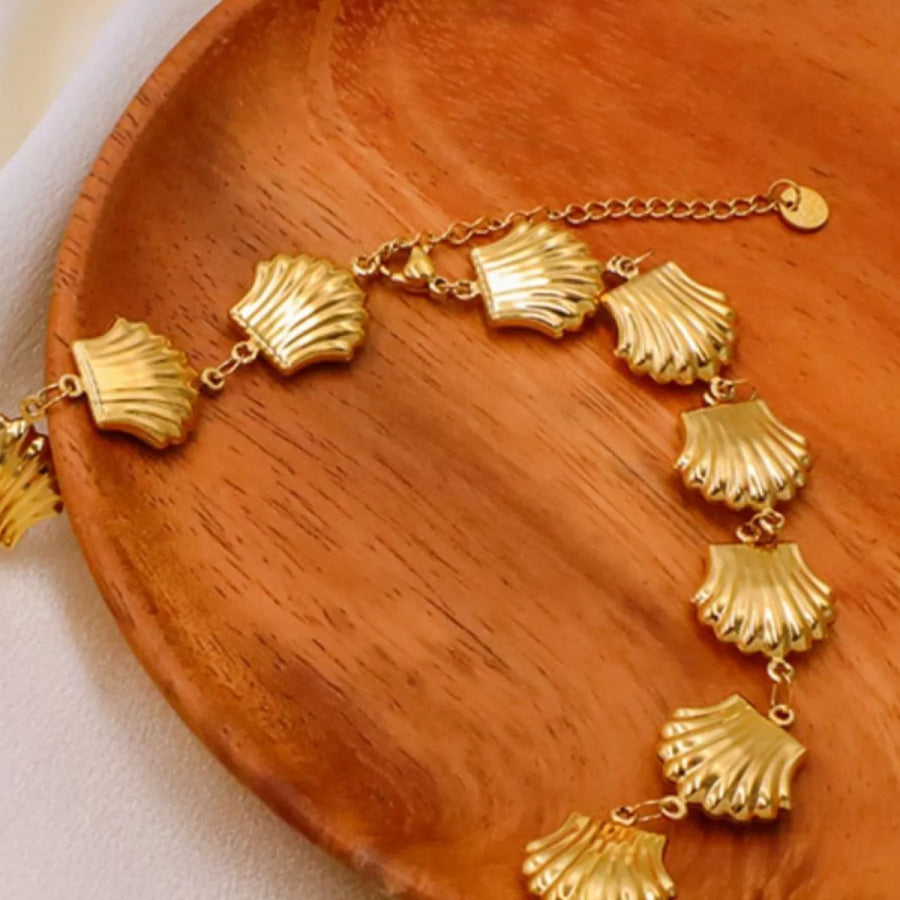 18K Gold-Plated Shell Necklace Gold / onesize Apparel and Accessories