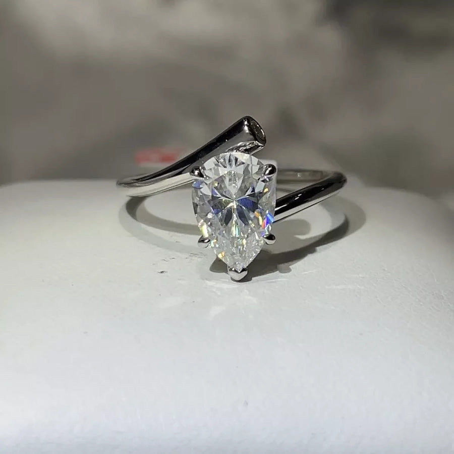2 Carat 925 Sterling Silver Moissanite Ring Silver / 4 Apparel and Accessories
