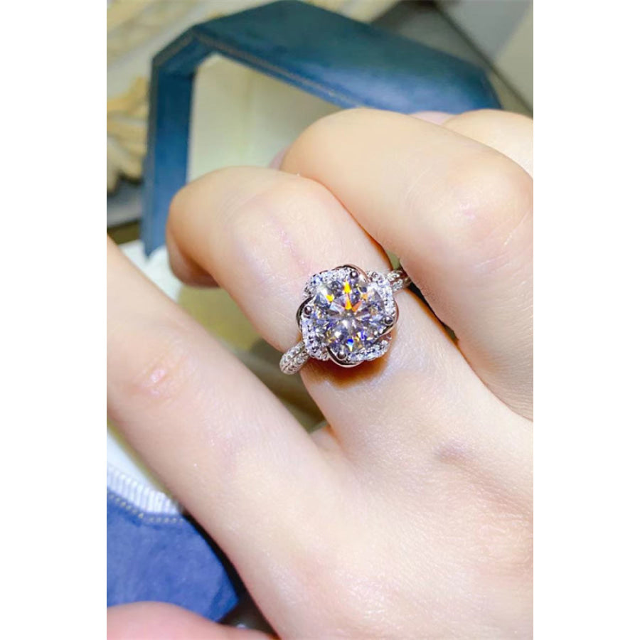 2 Carat Moissanite 925 Sterling Silver Ring Silver / 4.5