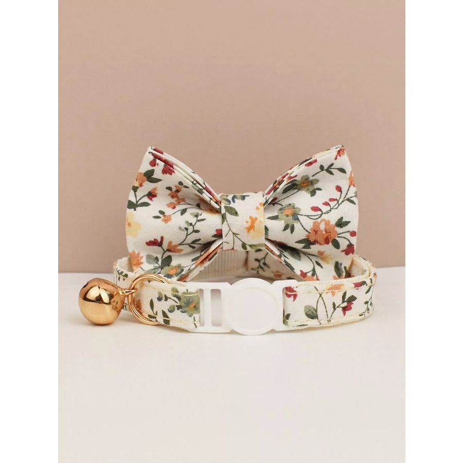 2 Piece Bow Tie Pet Collar with Bell White Flower / S Apparel and Accessories
