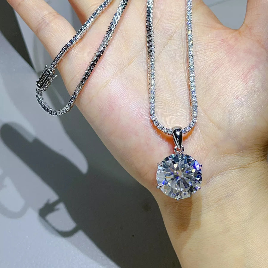 20 Carat 925 Sterling Silver Moissanite Pendant Necklace / One Size Apparel and Accessories
