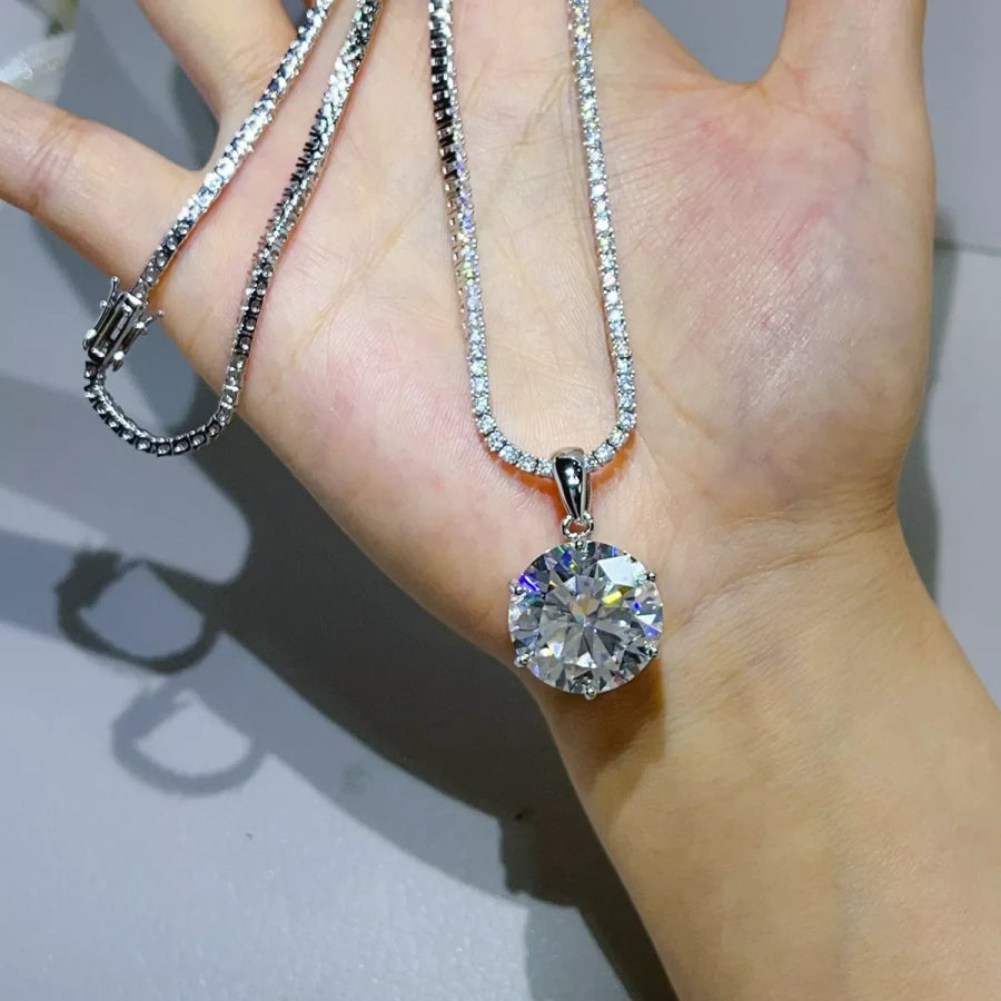 20 Carat 925 Sterling Silver Moissanite Pendant Necklace / One Size Apparel and Accessories