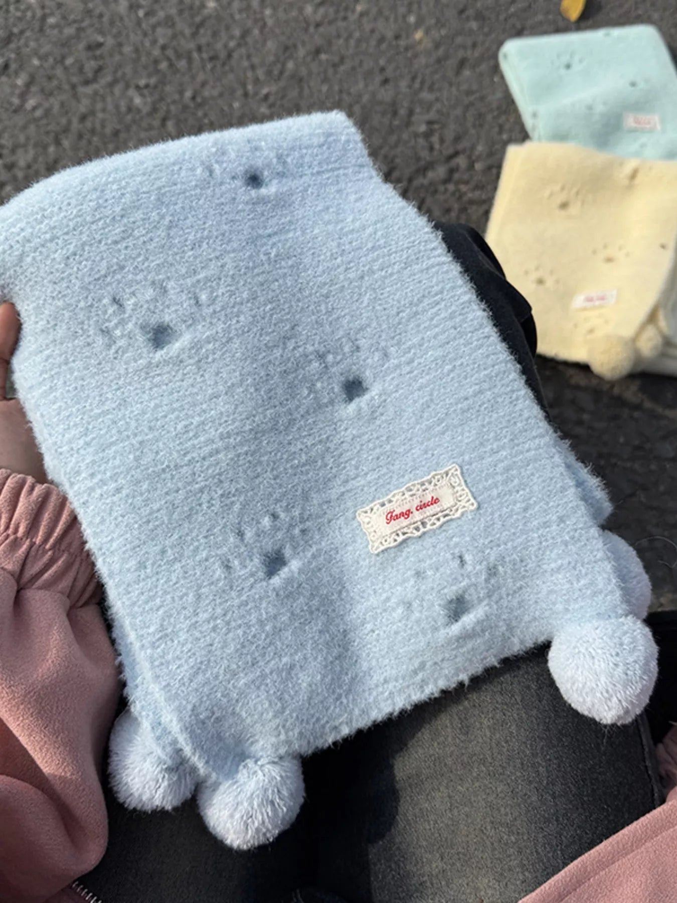 18feae43b68243e399d7aed0e3b4204c-Max-Origin