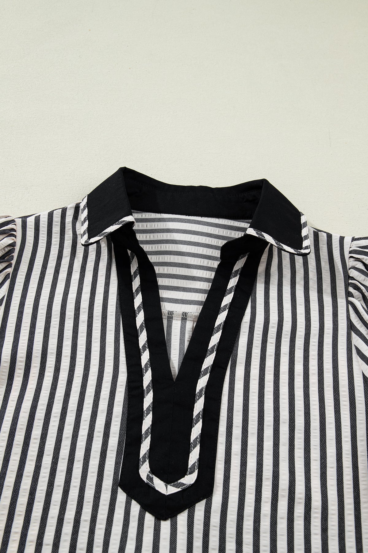 Green Stripe Collared Split Neck Short Bubble Sleeve Blouse