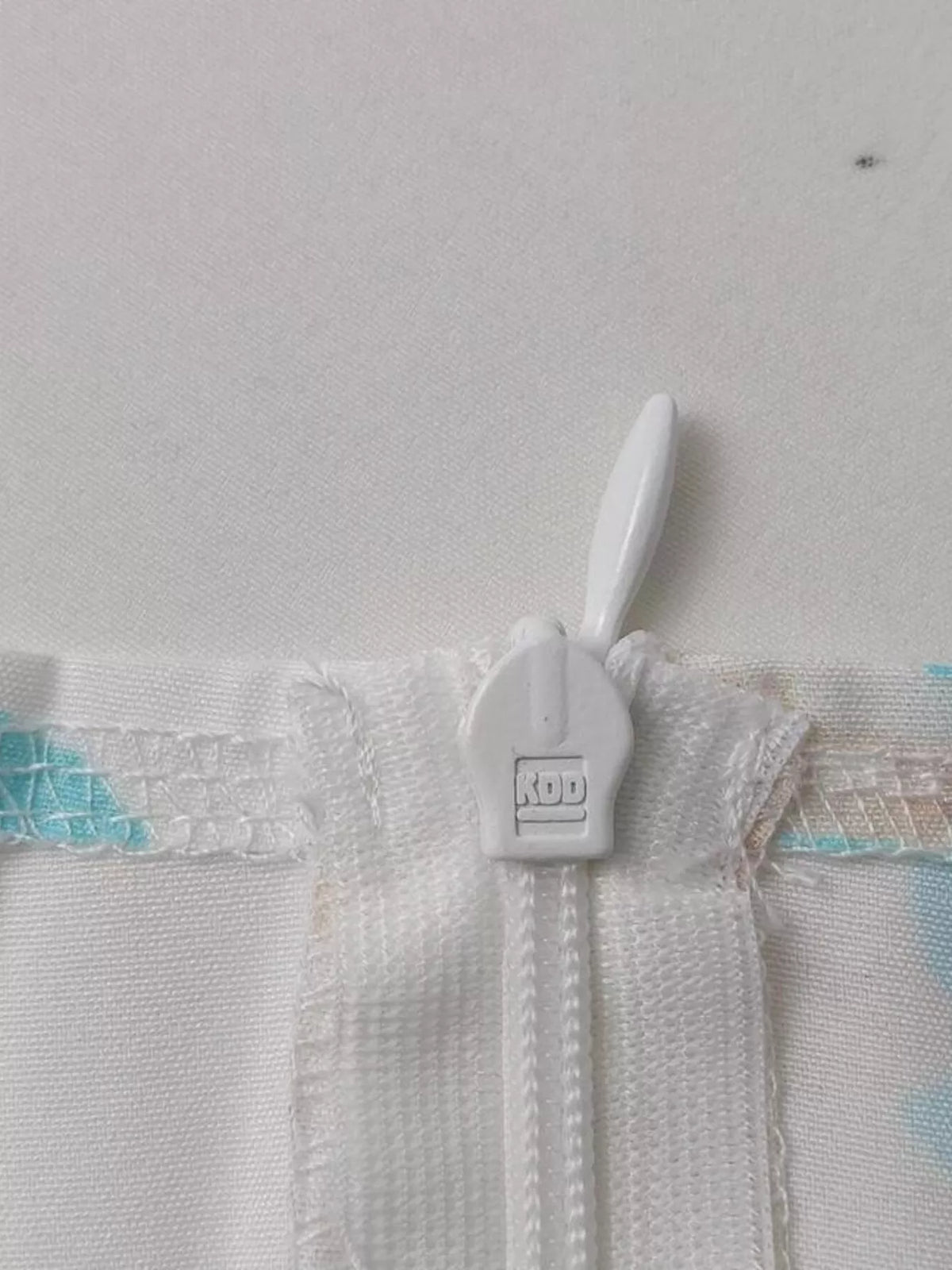 2dc3b50aae4b40318fd7e07fde4ef775-Max-Origin