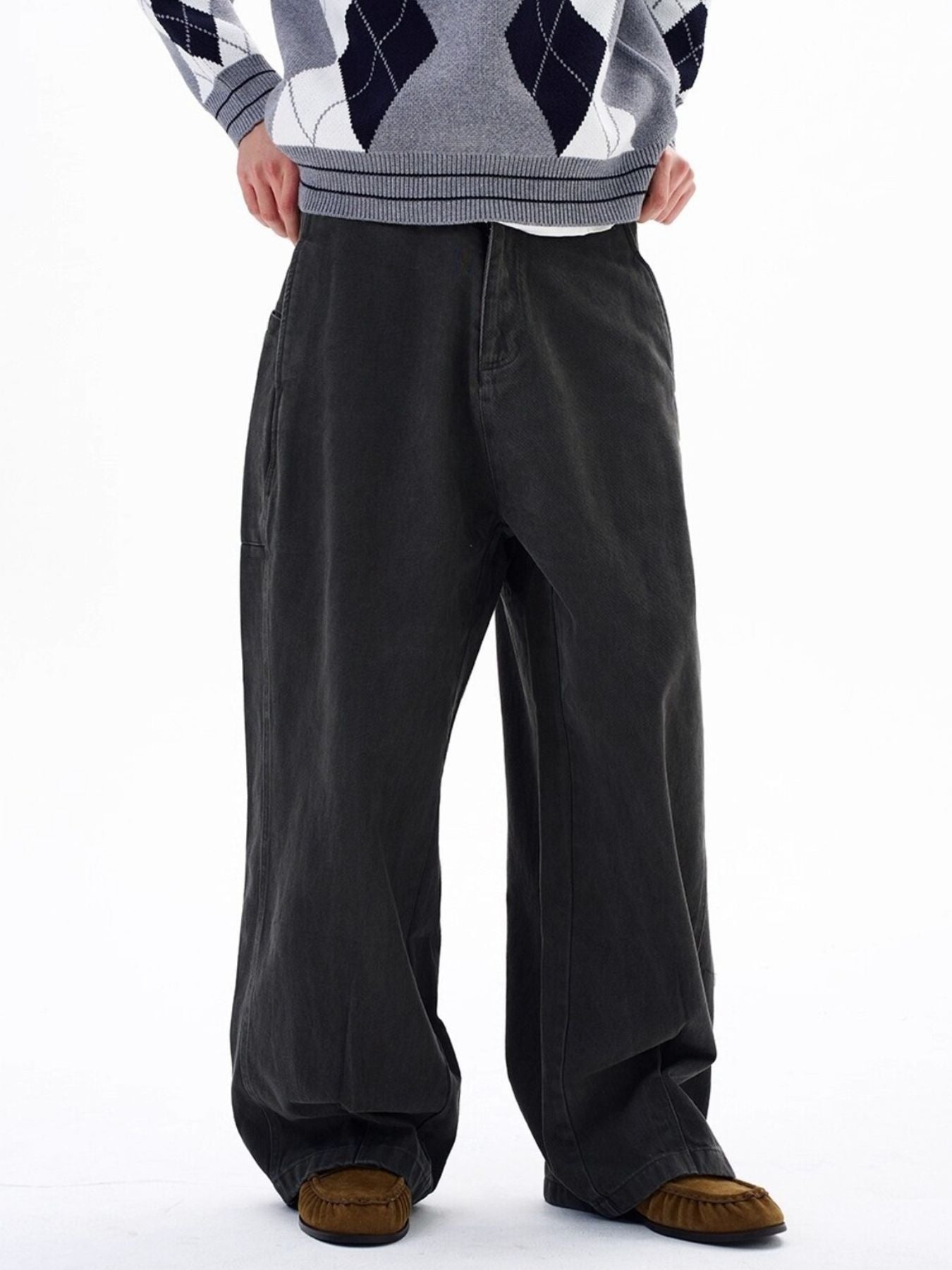 de3b2fc8-98f1-4856-9cbc-338e1dc306e4-Max