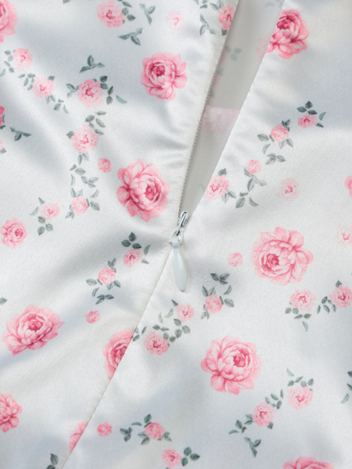 3d18d92e3a9f4247aa481197f40108f4-Max