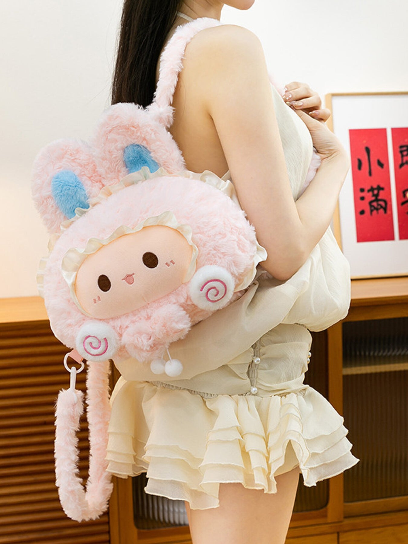 8bbc2665-d48a-417c-b06d-73e6e1826f0c-Max