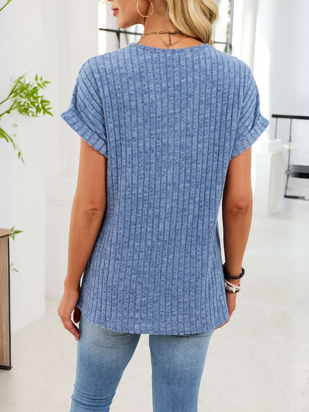 4bad3183-d528-4697-a8b1-ab42a8b61fd8-Max