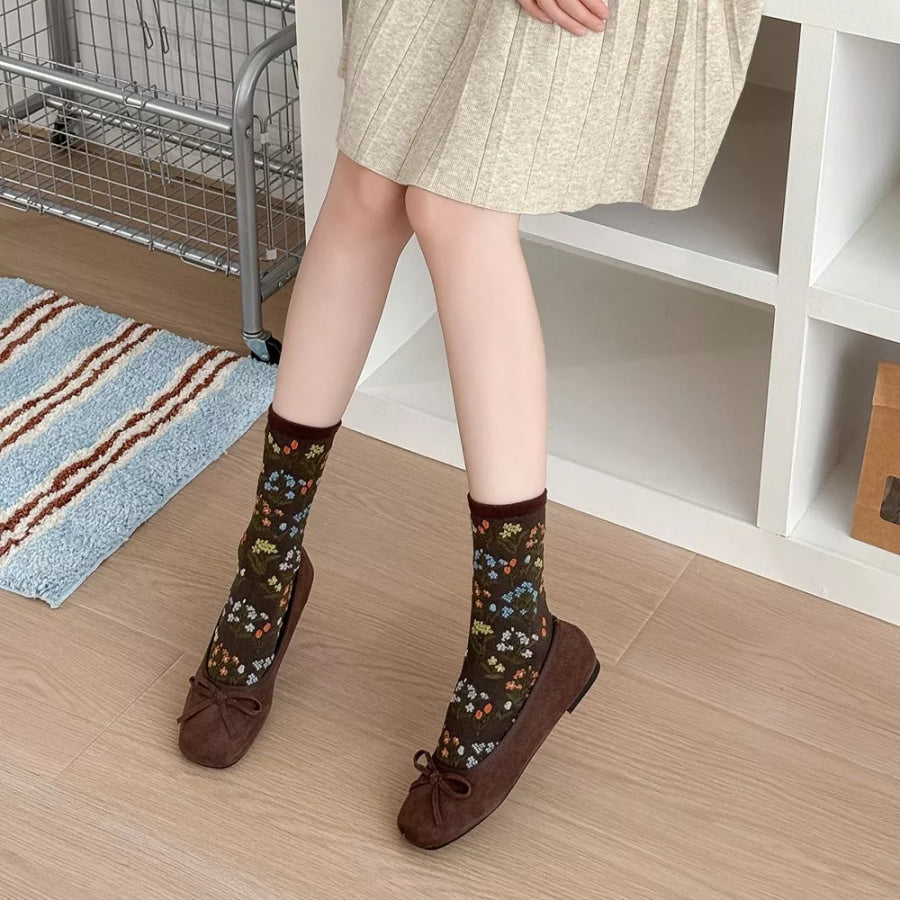5 Pair Vintage Floral Embroidered Crew Socks mixed colors / One Size Apparel and Accessories