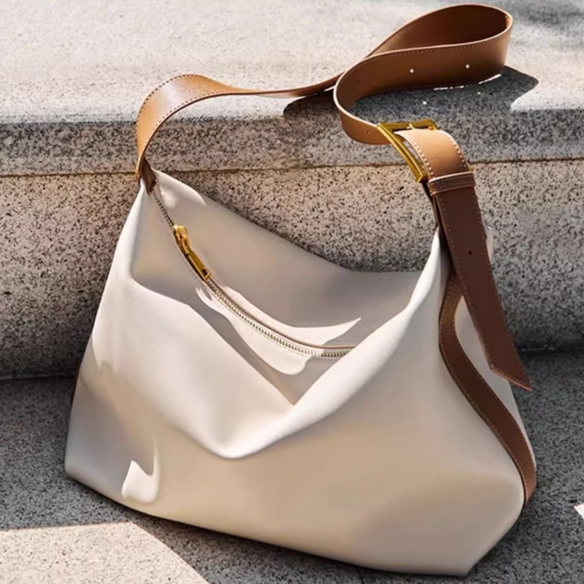 51bbe383-3aae-4193-b809-84eb645b332f-Max