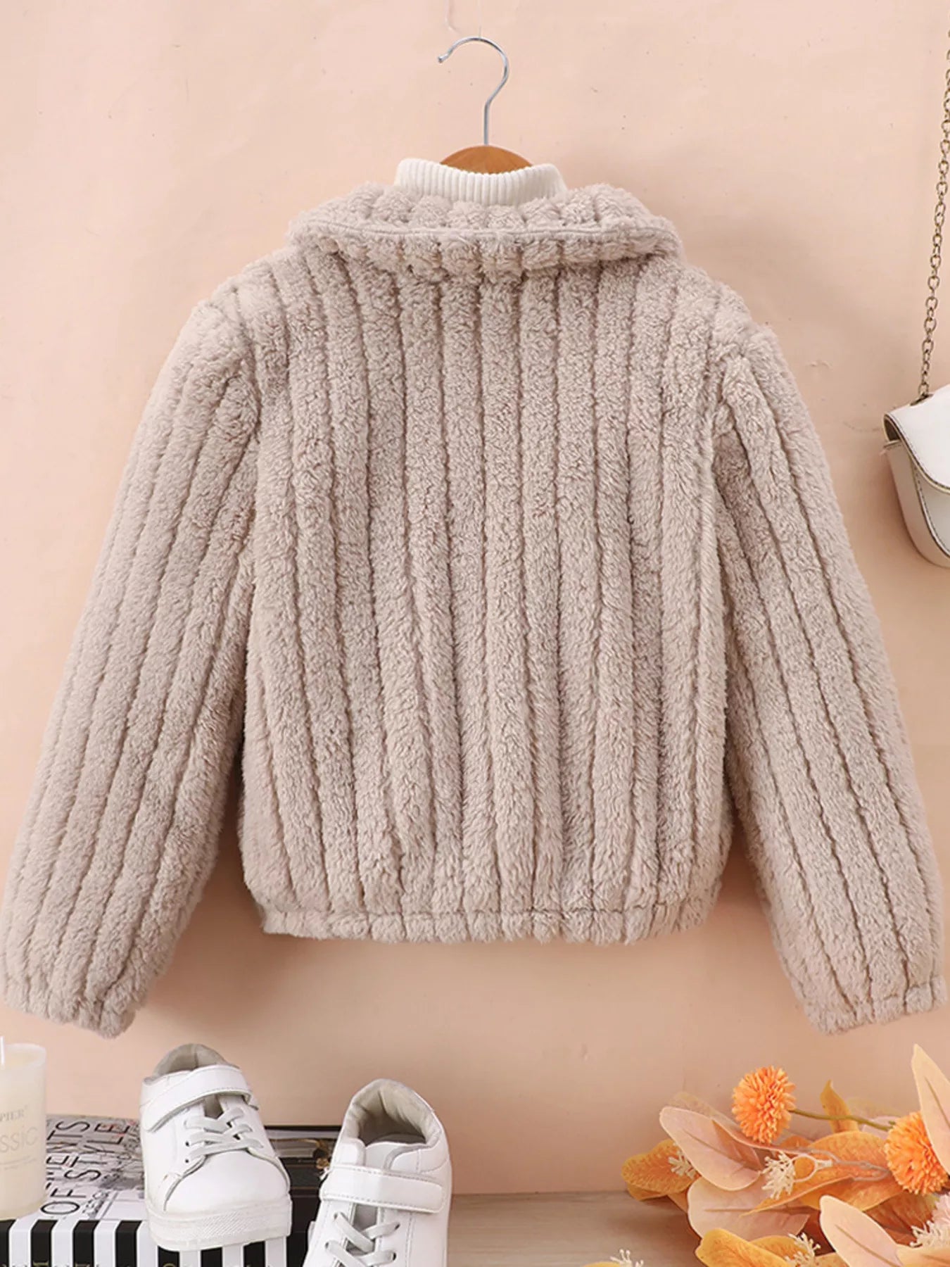 ca678ba7b227458da2bacc01d0244a60-Max-Origin