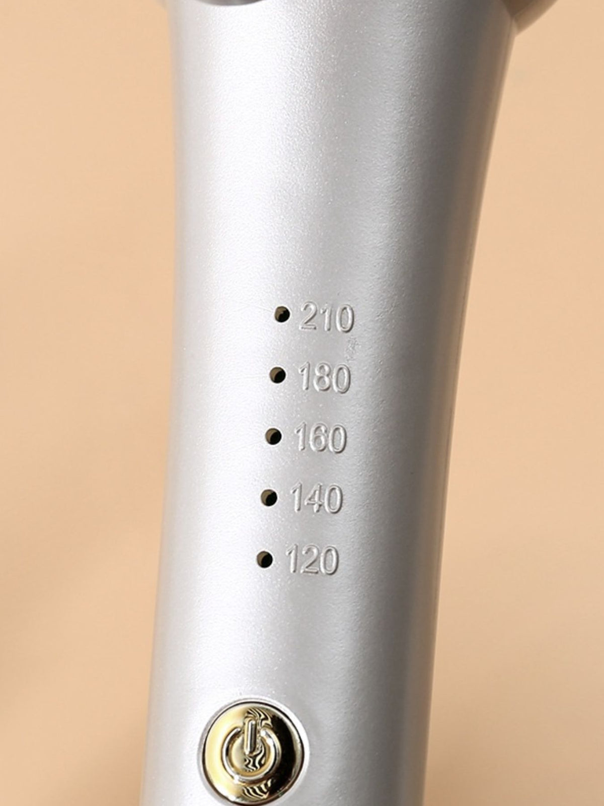 53677e1c-efe9-4eb7-9d17-4373a4d630d4-Max