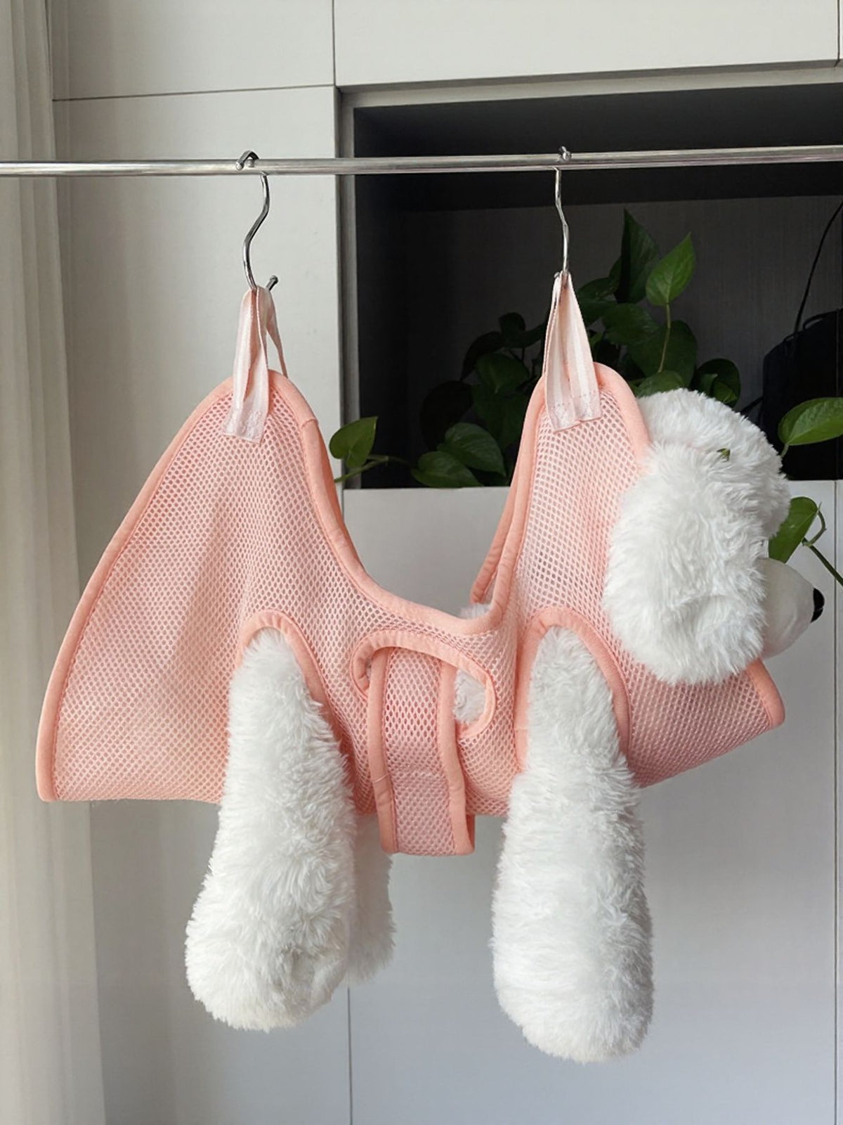 5aea4a7b-936a-49b1-b678-edc9c626c36a-Max