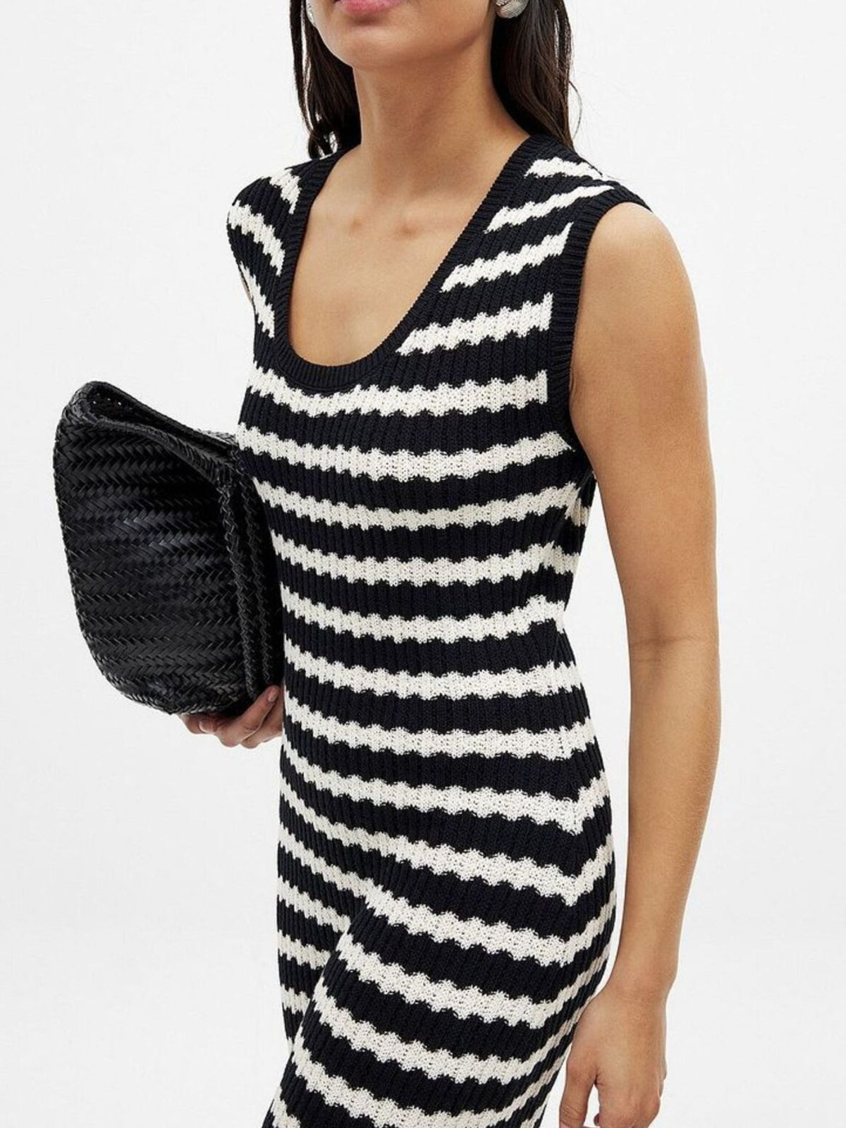 6e1da43c-ebd6-49ba-ba90-c2d27c3a9d4a-Max