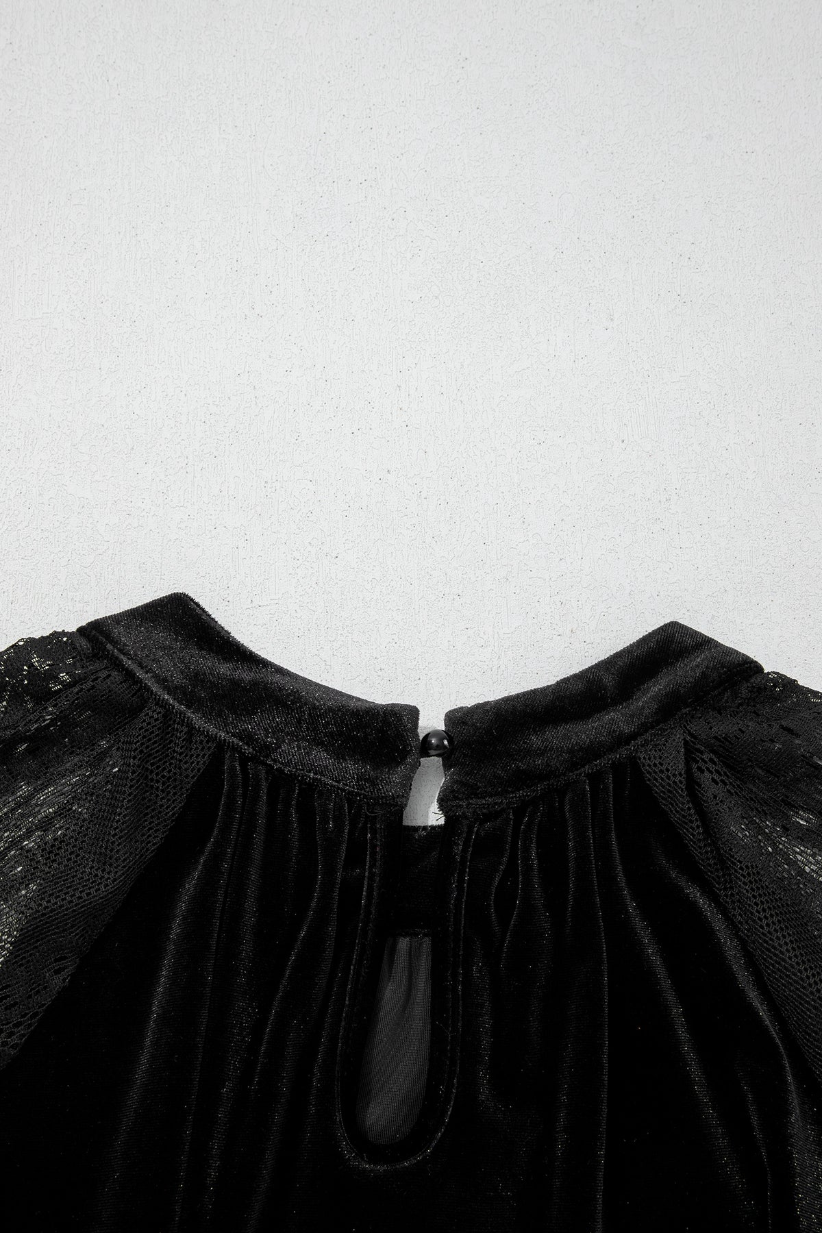 Color Black Solid Color Sheer Lace Long Sleeve Patchwork Stand Neck Velvet Blouse