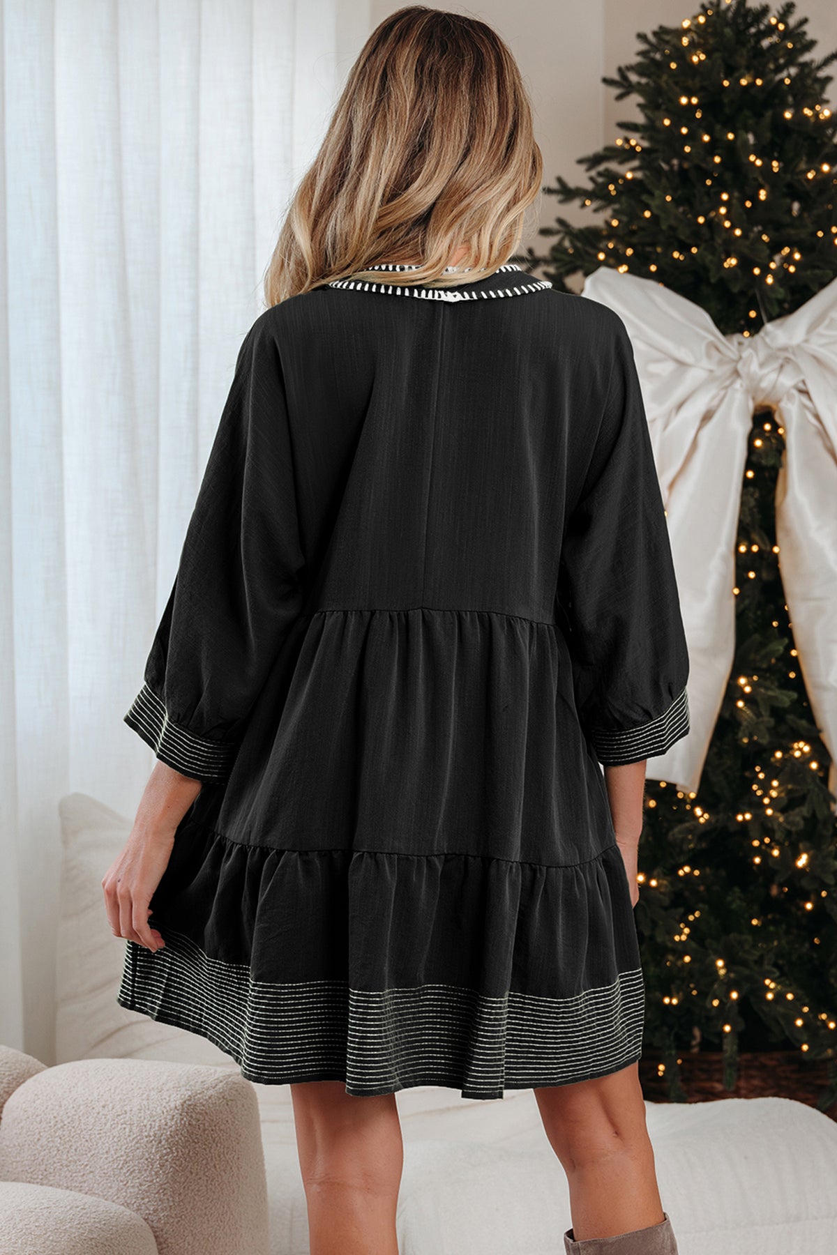 Jungle Green Contrast Stitched V Neck 3/4 Sleeve Tiered Mini Dress