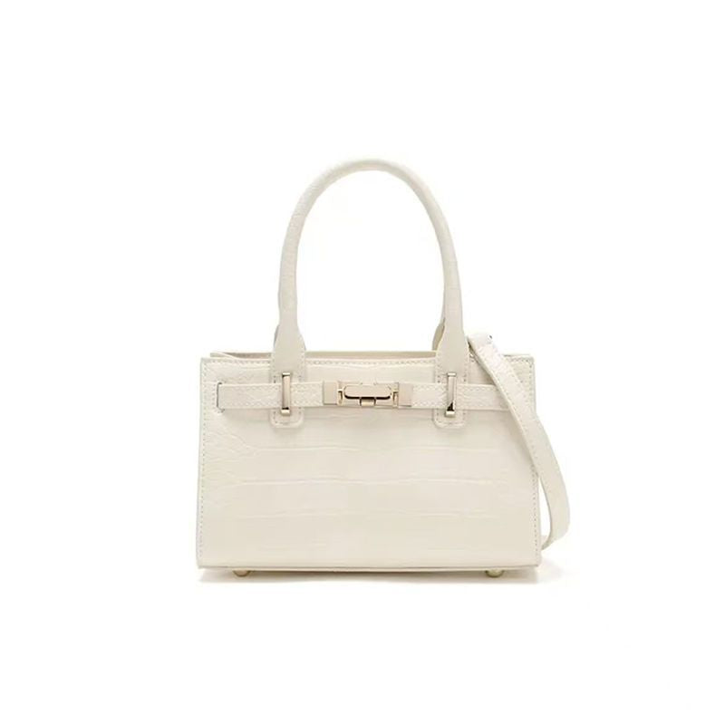 74b1b390-8c23-4db5-9bcf-e65d481c2d10-Max