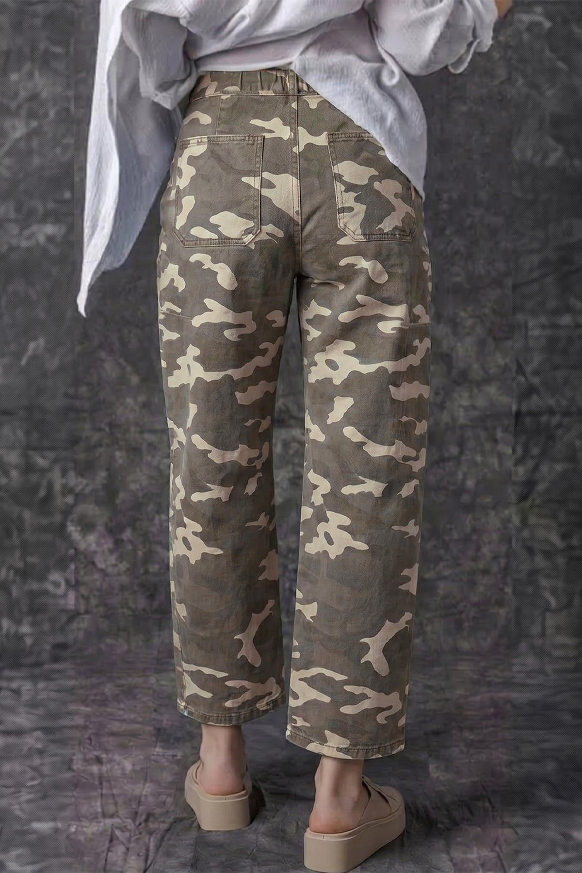 Green Leopard Printed Drawstring Elastic Waistband Pocketed Barrel Jeans