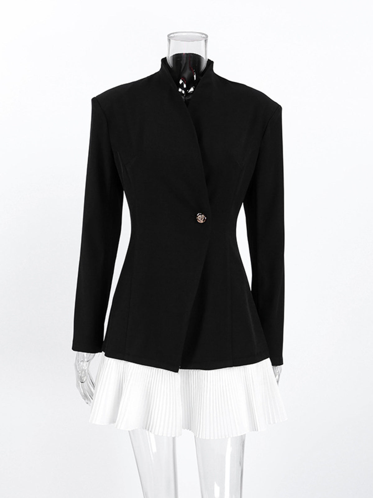 7d3ed47c1d964a48983c4d7670ad3343-Max