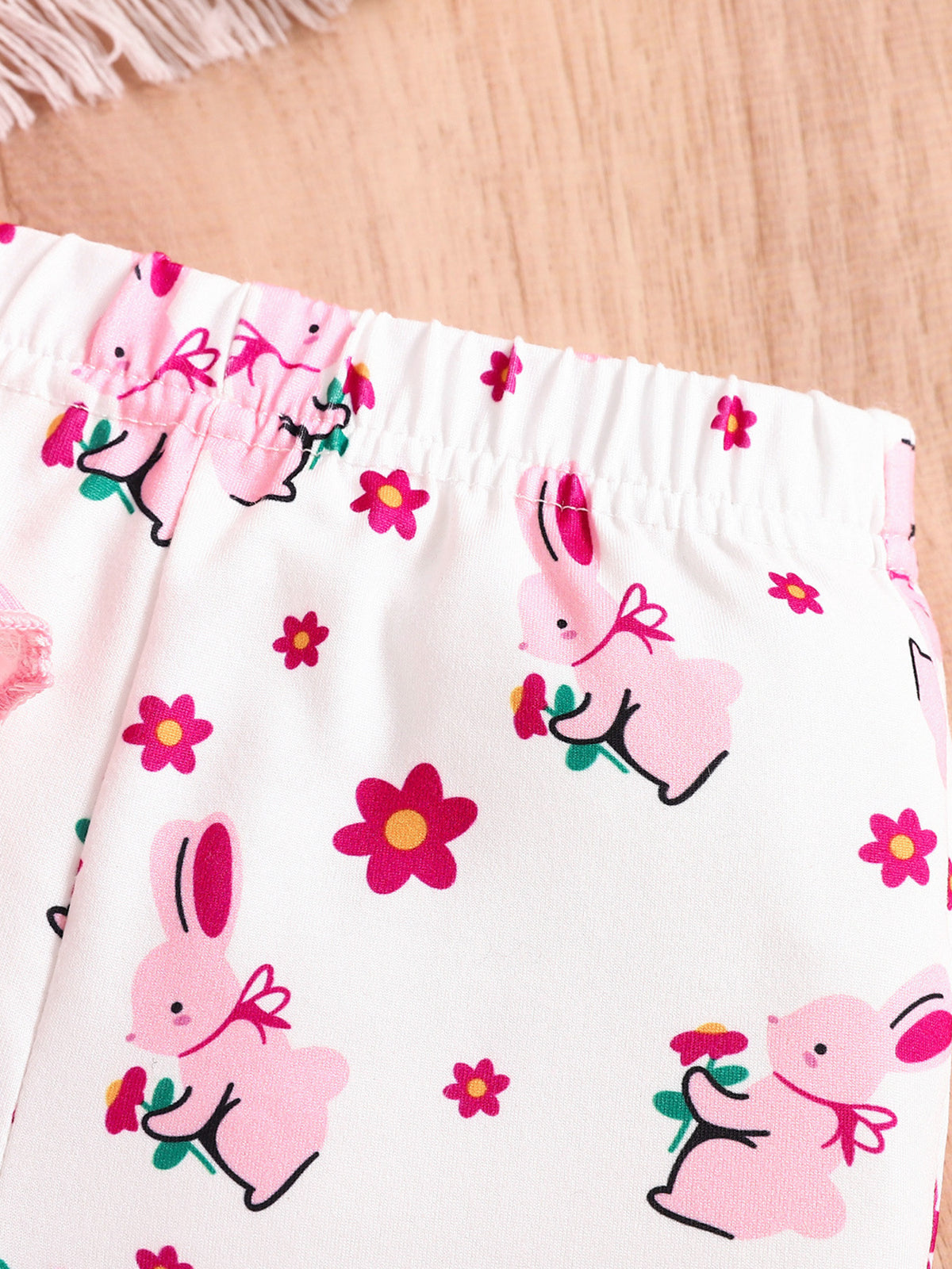 87e6f6da0f4b4fc787462dd34a094abf-Max