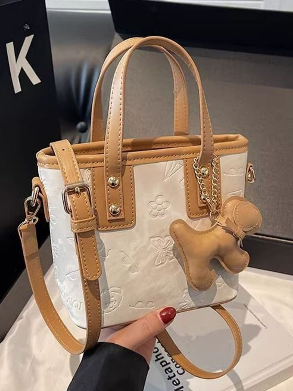 8d1cb266-597a-4395-a8fc-e18814728b39-Max