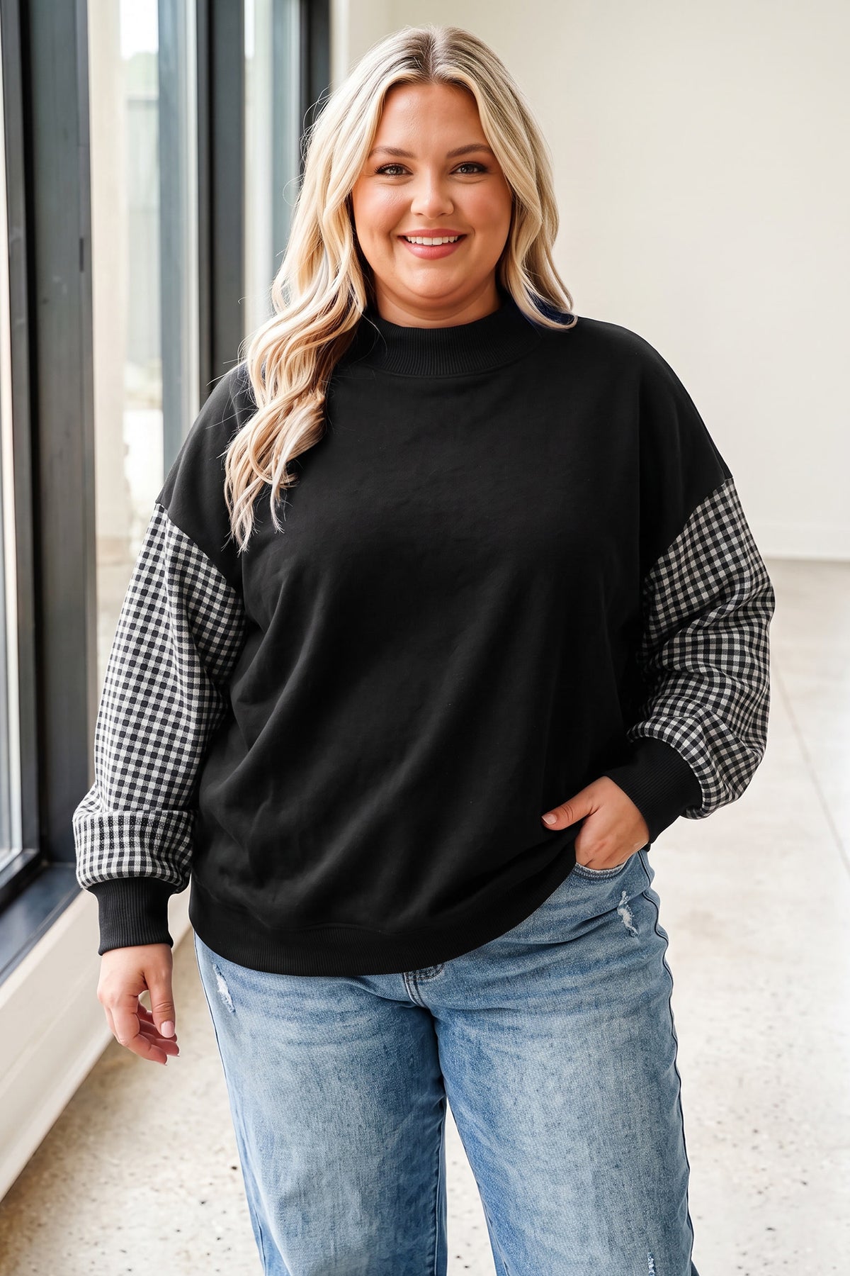 Black Patchwork Plaid Loose Fit Long Sleeve Plus Size Sweatshirt
