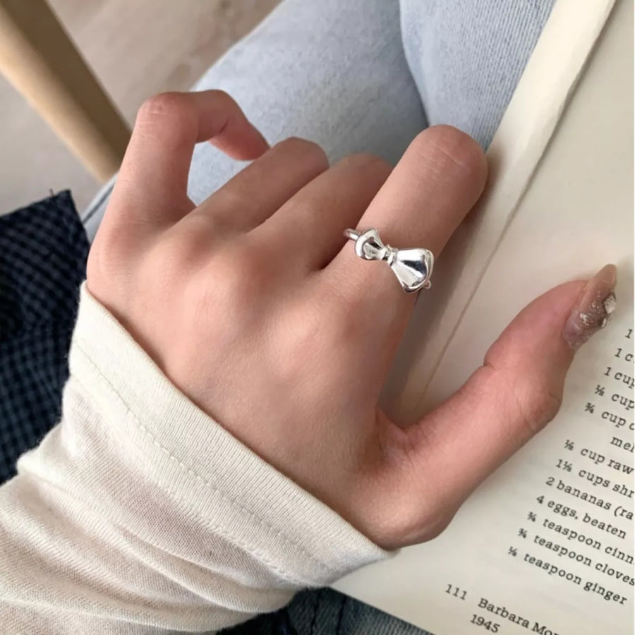 925 Sterling Silver Bow Ring Silver / One Size Apparel and Accessories