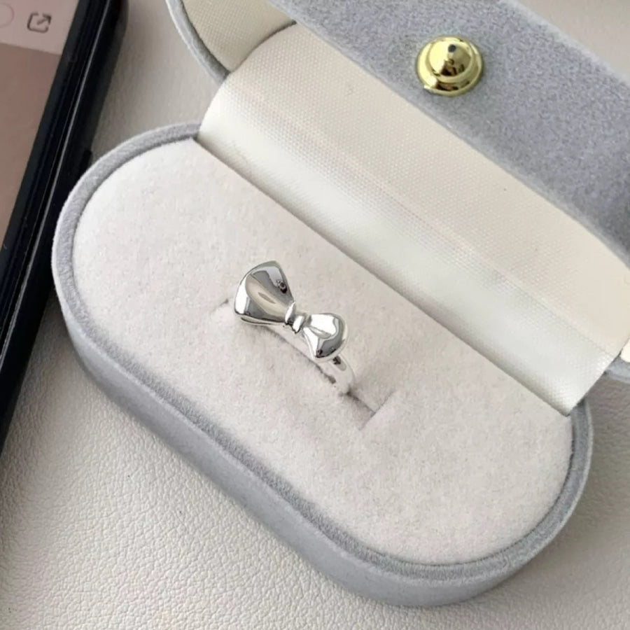 925 Sterling Silver Bow Ring Silver / One Size Apparel and Accessories