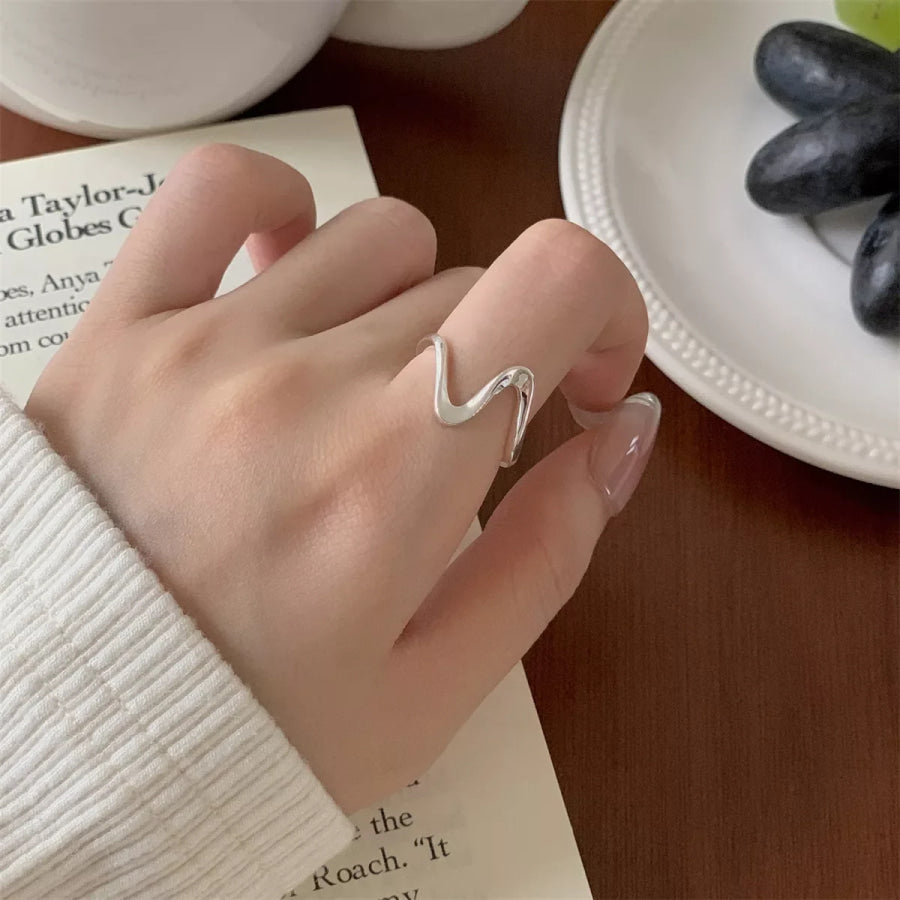 925 Sterling Silver Irregular Ring Silver / One Size Apparel and Accessories