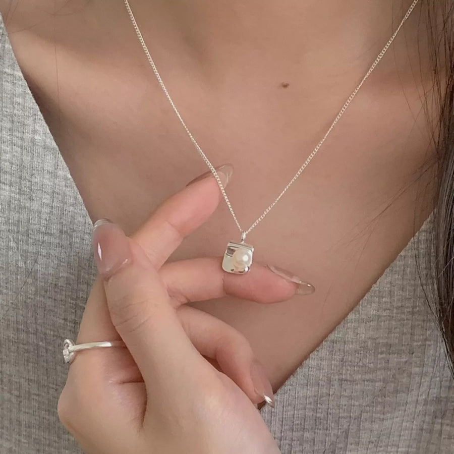 925 Sterling Silver Pendant Necklace Silver / One Size Apparel and Accessories