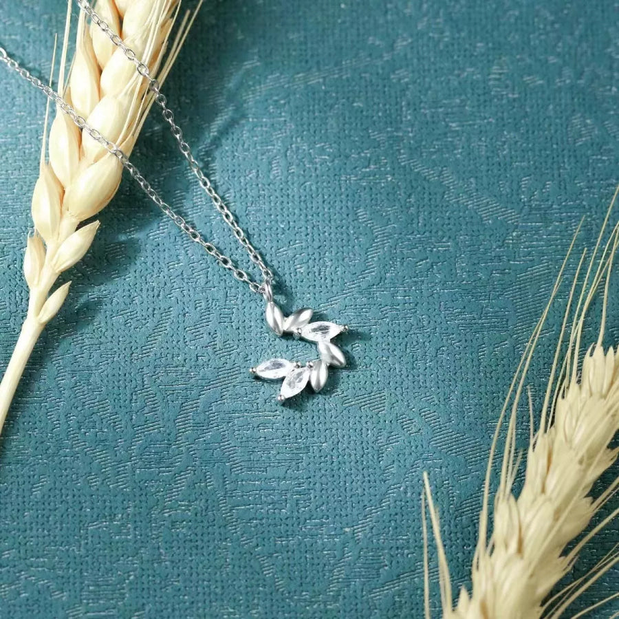 925 Sterling Silver Zircon Leaf Pendant Necklace Silver / One Size Apparel and Accessories