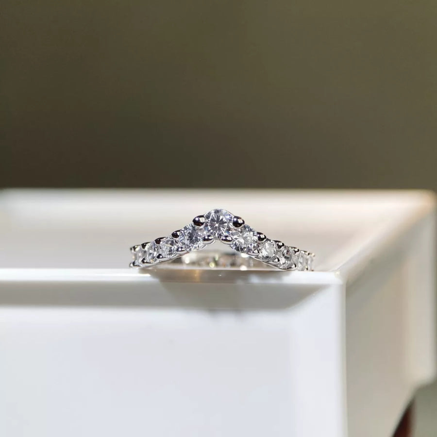 925 Sterling Silver Zircon V-Shaped Ring Apparel and Accessories