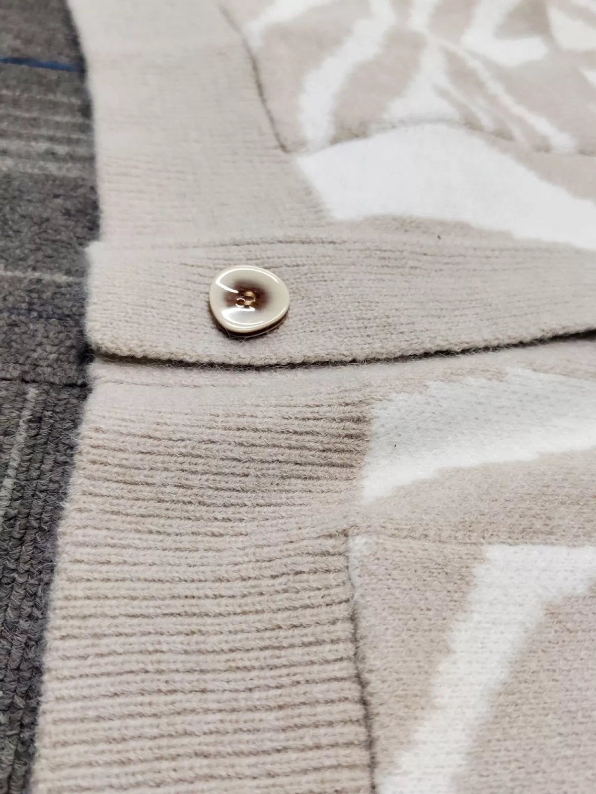 9563bbcfbc90412a864bf4e04bb55078-Max-Origin