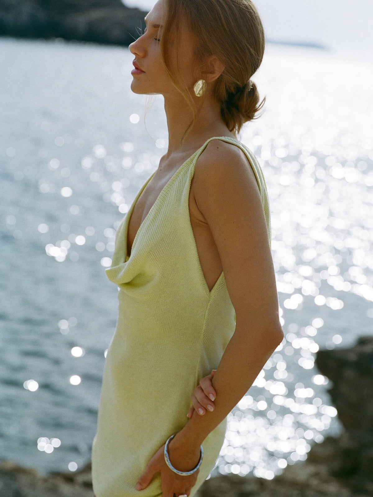 9ba0d627eb37402f985e089ad2b7ceaf-Max