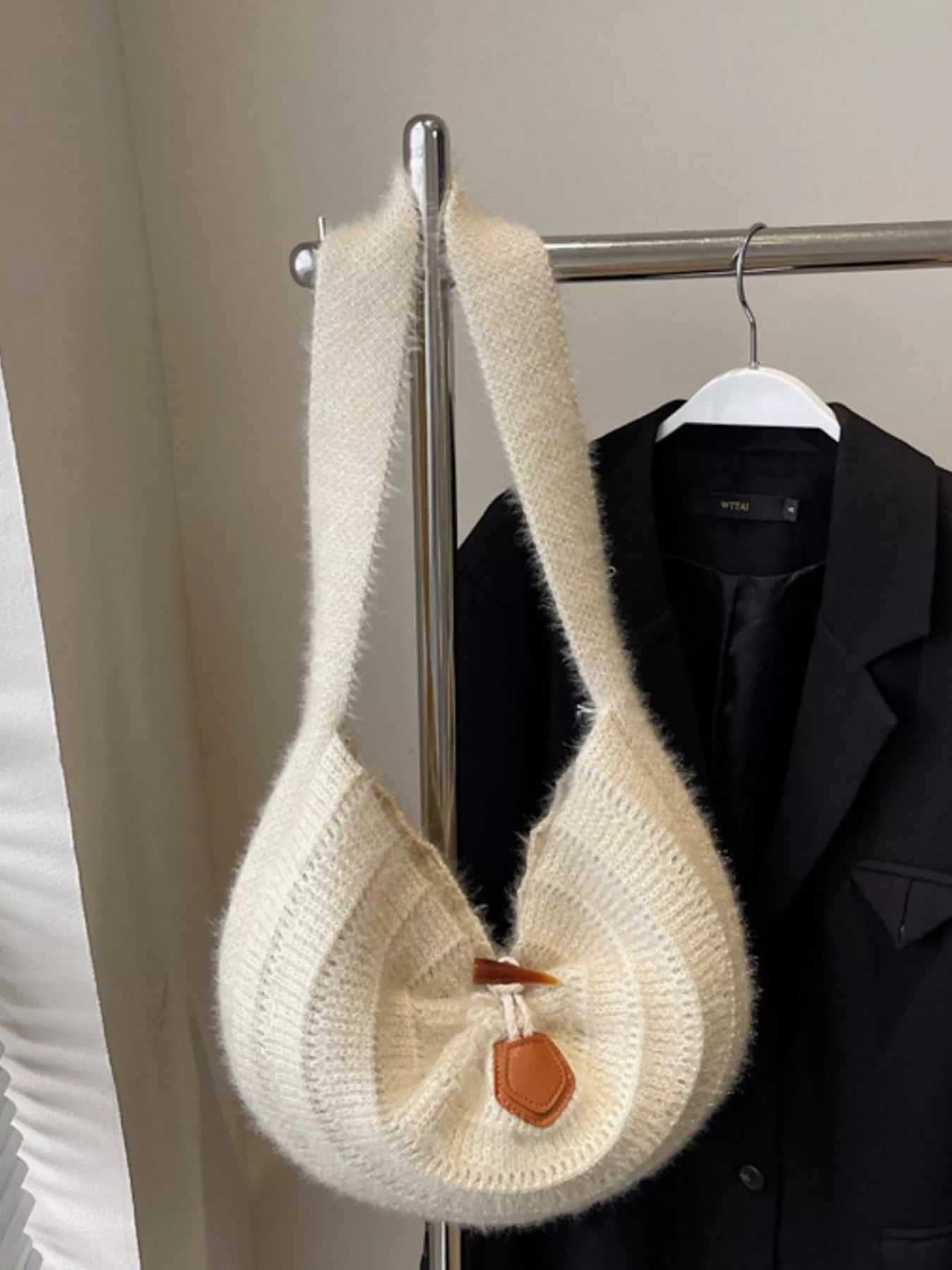 9f4b1dc8-0f32-46e0-ab42-bf06ed5d4c64-Max-Origin