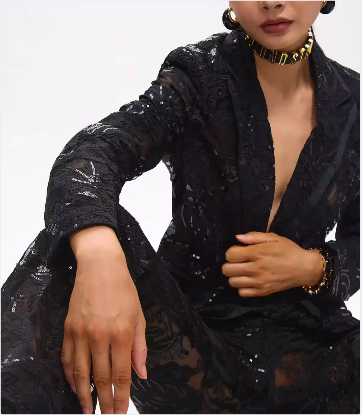 GUZUNDSTRAUS Carie Sequin Floral Blazer Set Black