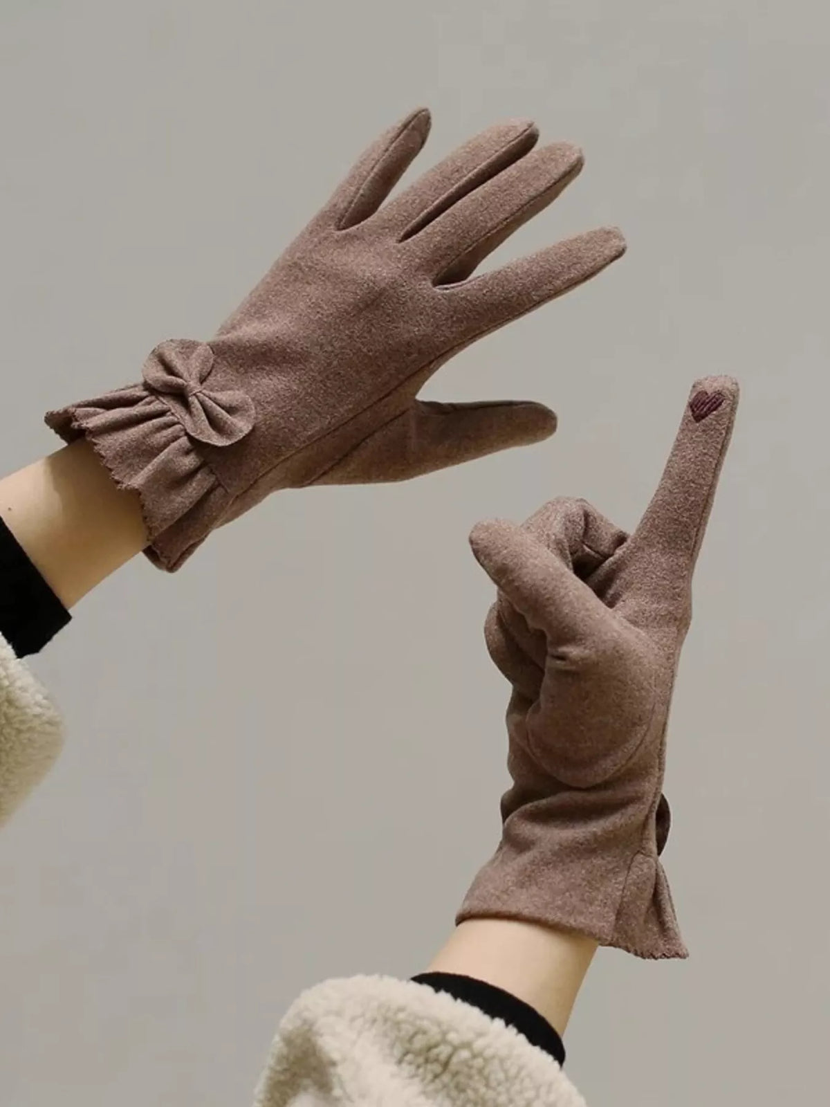 a09aafe06fe4460b930f487c1f0528f5-Max-Origin