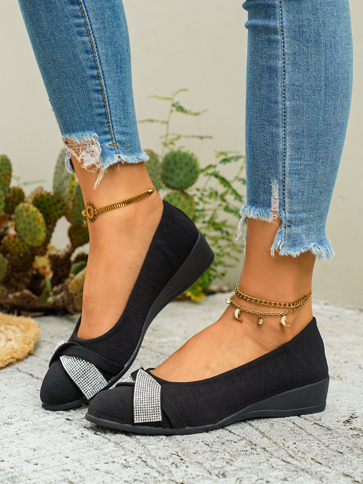 a868dd972671428eae97767427d77dea-Max