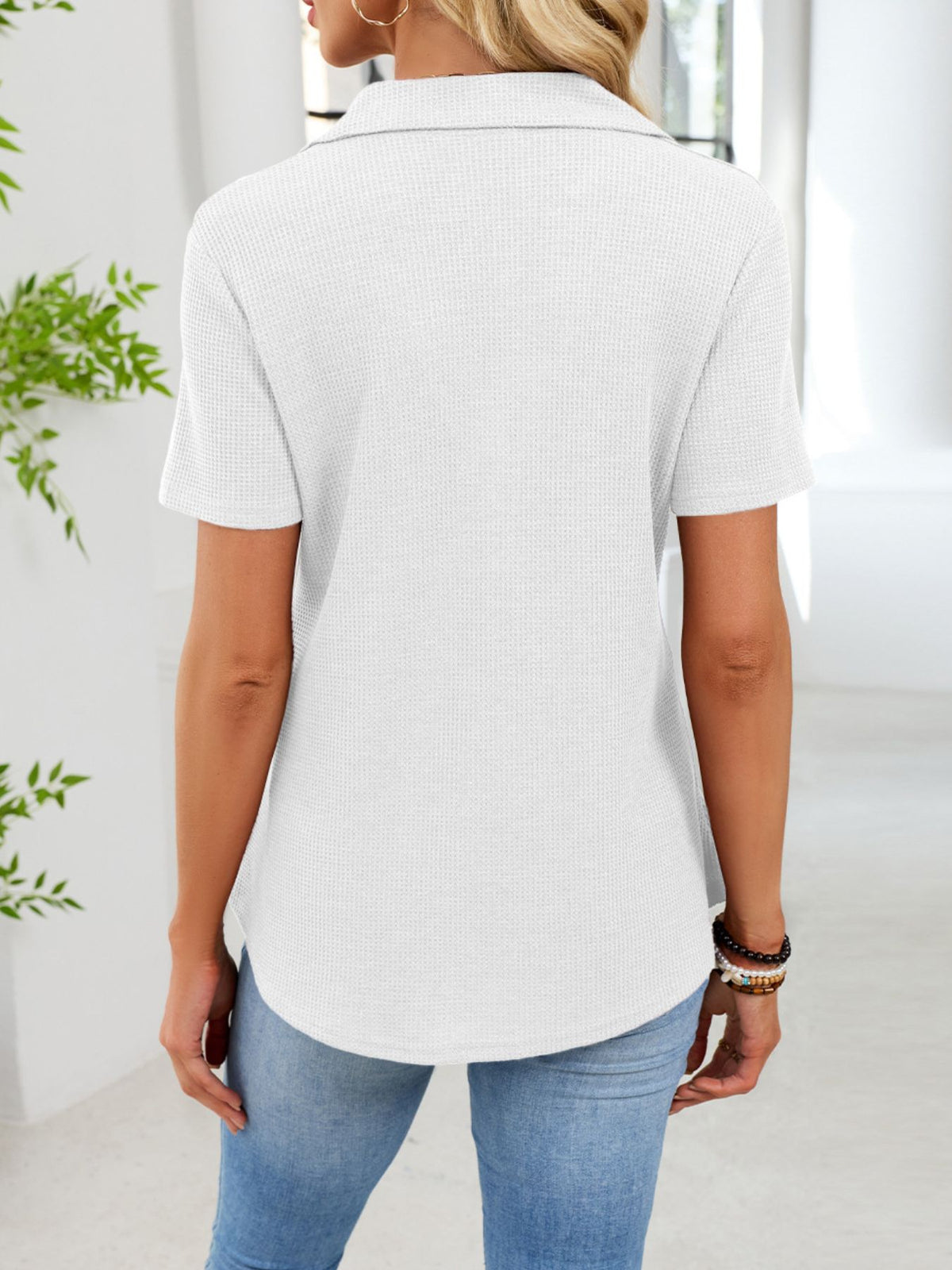 ab91690f-23b3-46ed-890e-326a38a1ff0c-Max