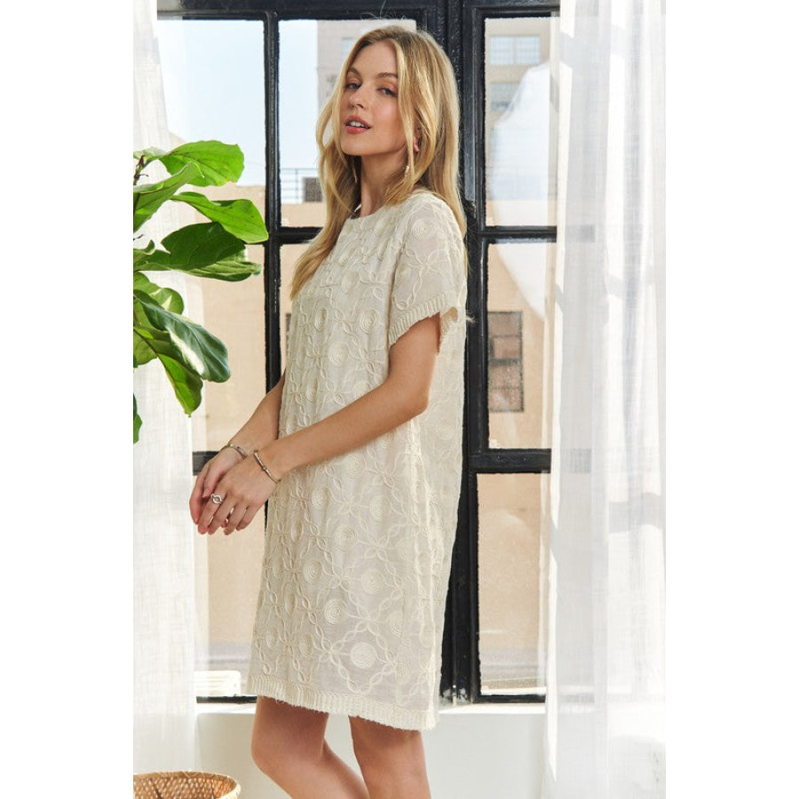 ADORA Applique Round Neck Short Sleeve Shift Dress Apparel and Accessories
