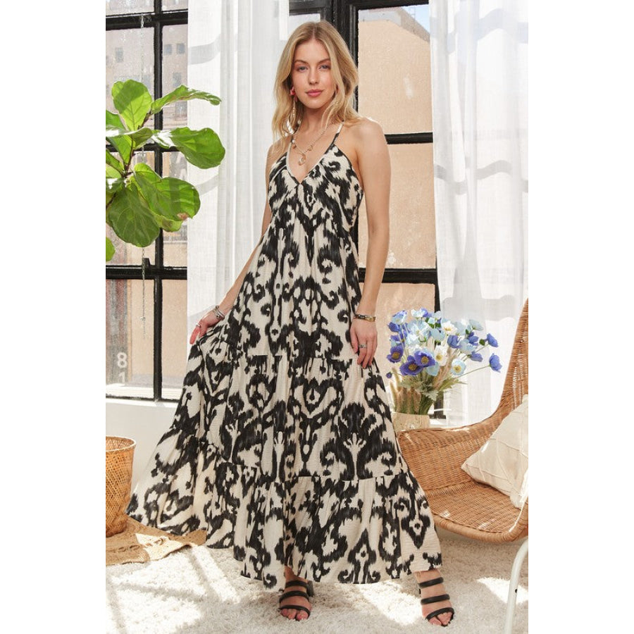 ADORA Crisscross Two-Tone V-Neck Maxi Dress Apparel and Accessories