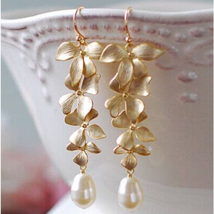 Alloy Flower Synthetic Pearl Earrings Gold / One Size Apparel and Accessories