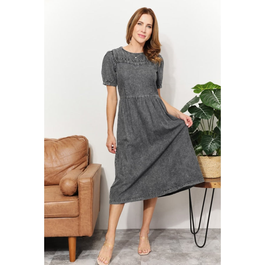 And The Why Full Size Washed Chambray Midi Dress Charcoal / S