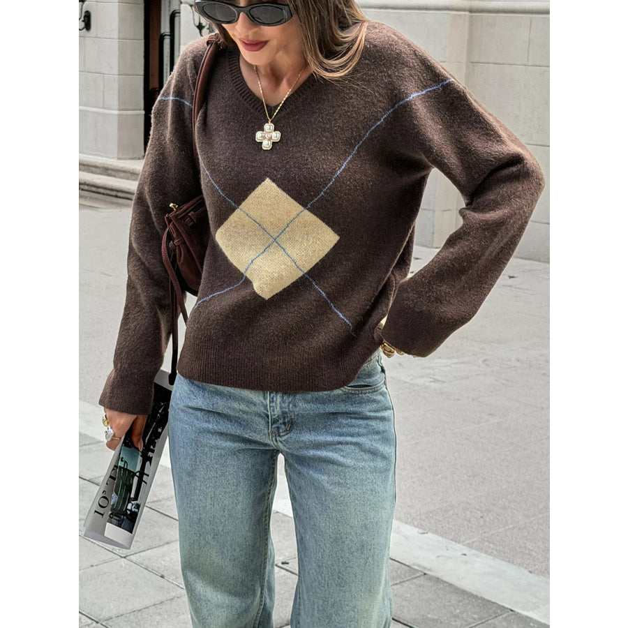 Argyle Pattern V-Neck Knit Sweater Apparel and Accessories