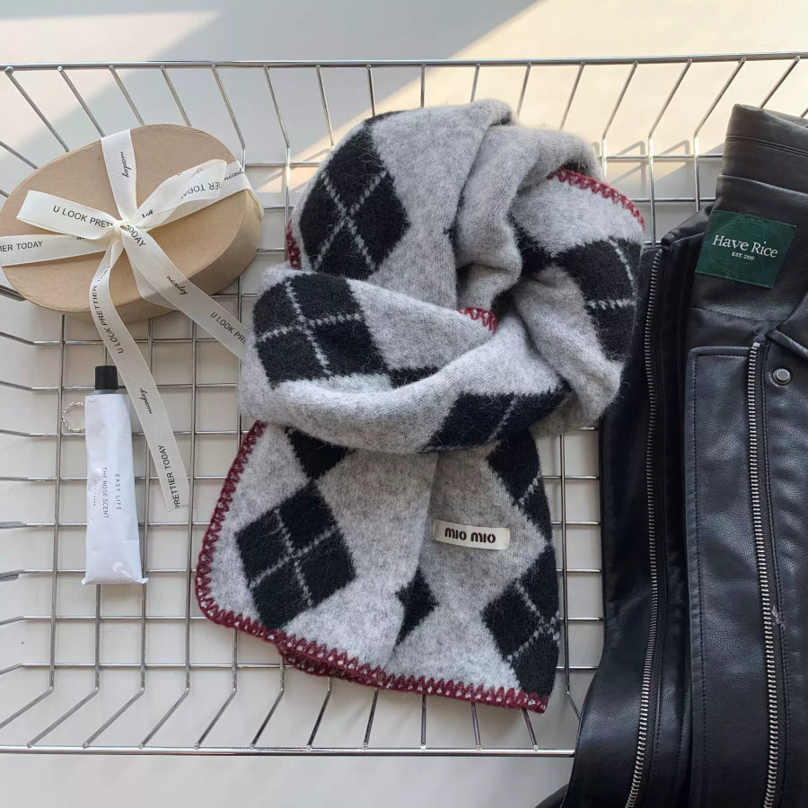 Argyle Pattern Warm Scarf Gray / One Size Apparel and Accessories