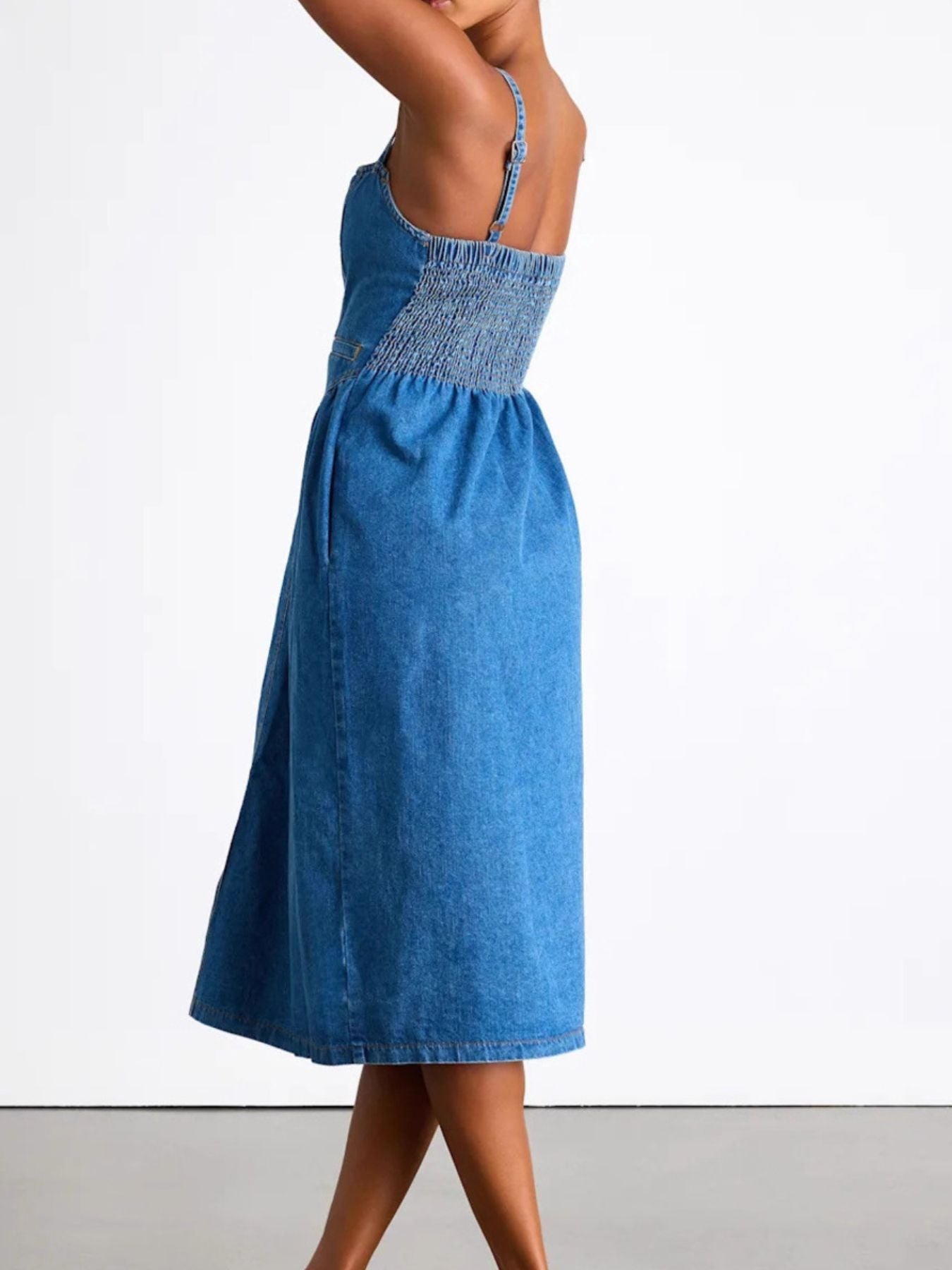 fe2aa3b8-e4b5-4129-a6fa-0dc4f51373c6-Max