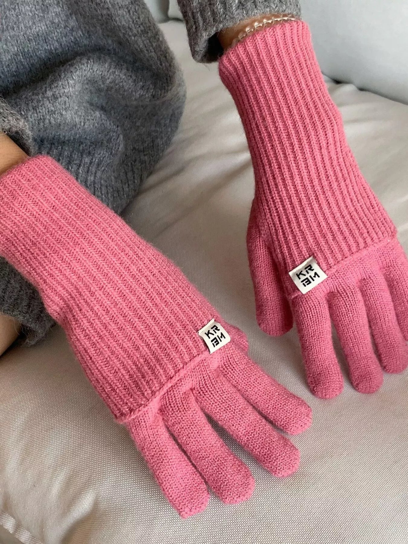 91ea4a892a544e3fb1ea8269dfde6706-Max-Origin