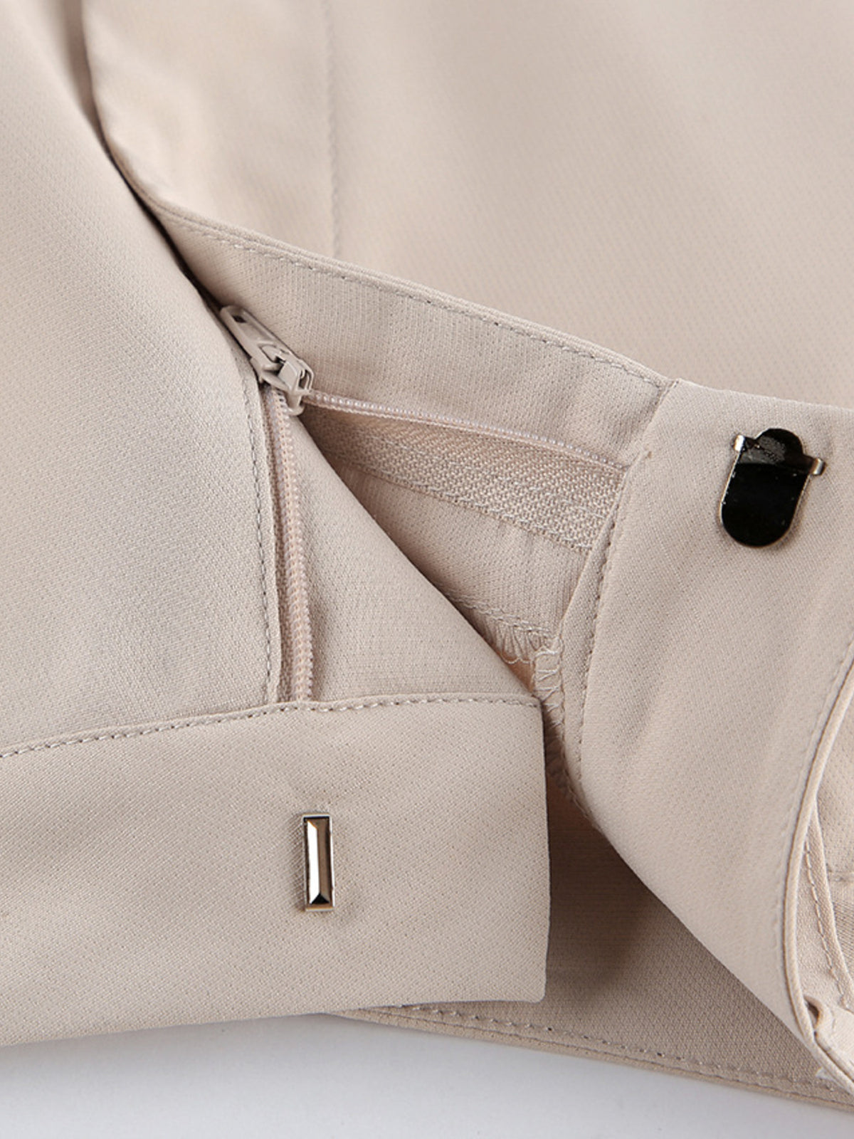 b3727b2e9814447a933f864101e058d9-Max